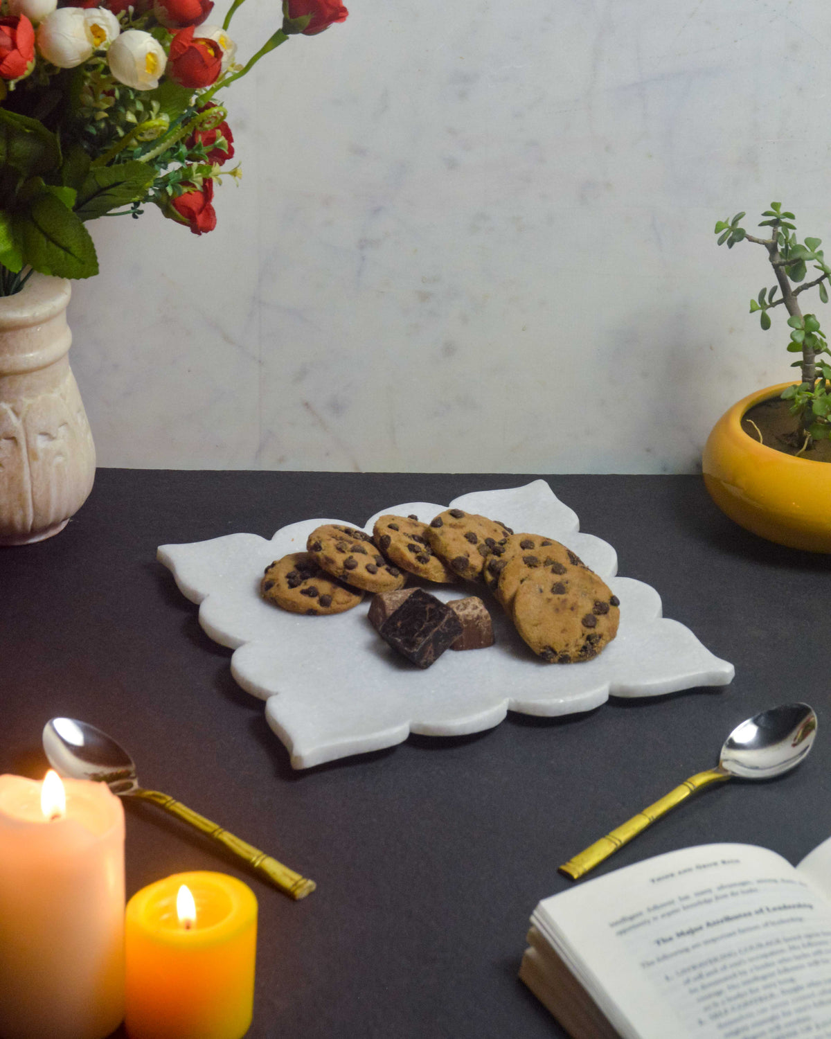 Handcrafted white marble square tray, a premium housewarming gift from Marbique